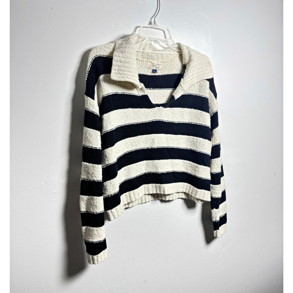 Universal Thread Women’s M Black/White Striped Collared Knit Pullover Sweater